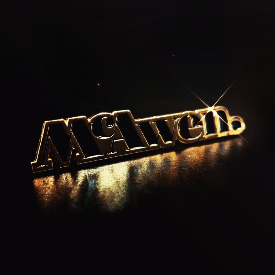 Image of Generic Gold McAwen Pin / El Pin Genérico de McAwen