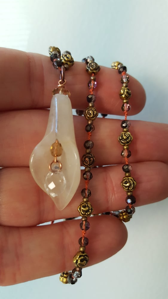 Image of Hand tied necklace on silk,with a jade pendent