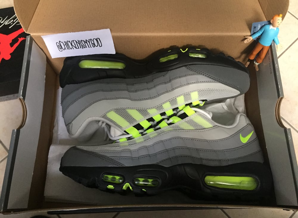 Image of Nike Air Max 95 OG PREMIUM NEON VOLT 759986-070