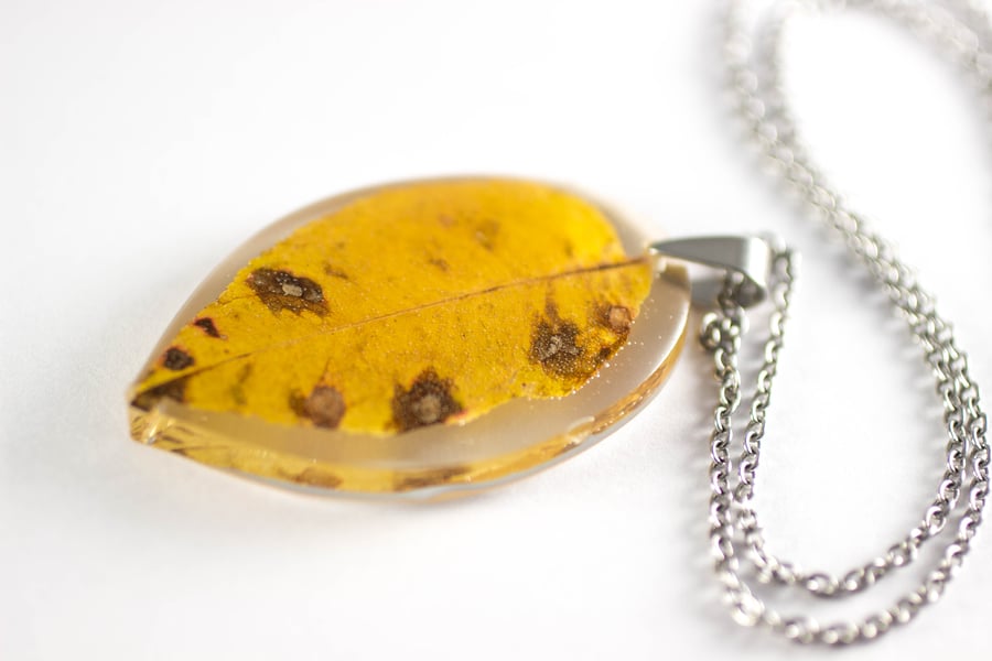 Image of Autumn Leaf Pendant - Medium #1