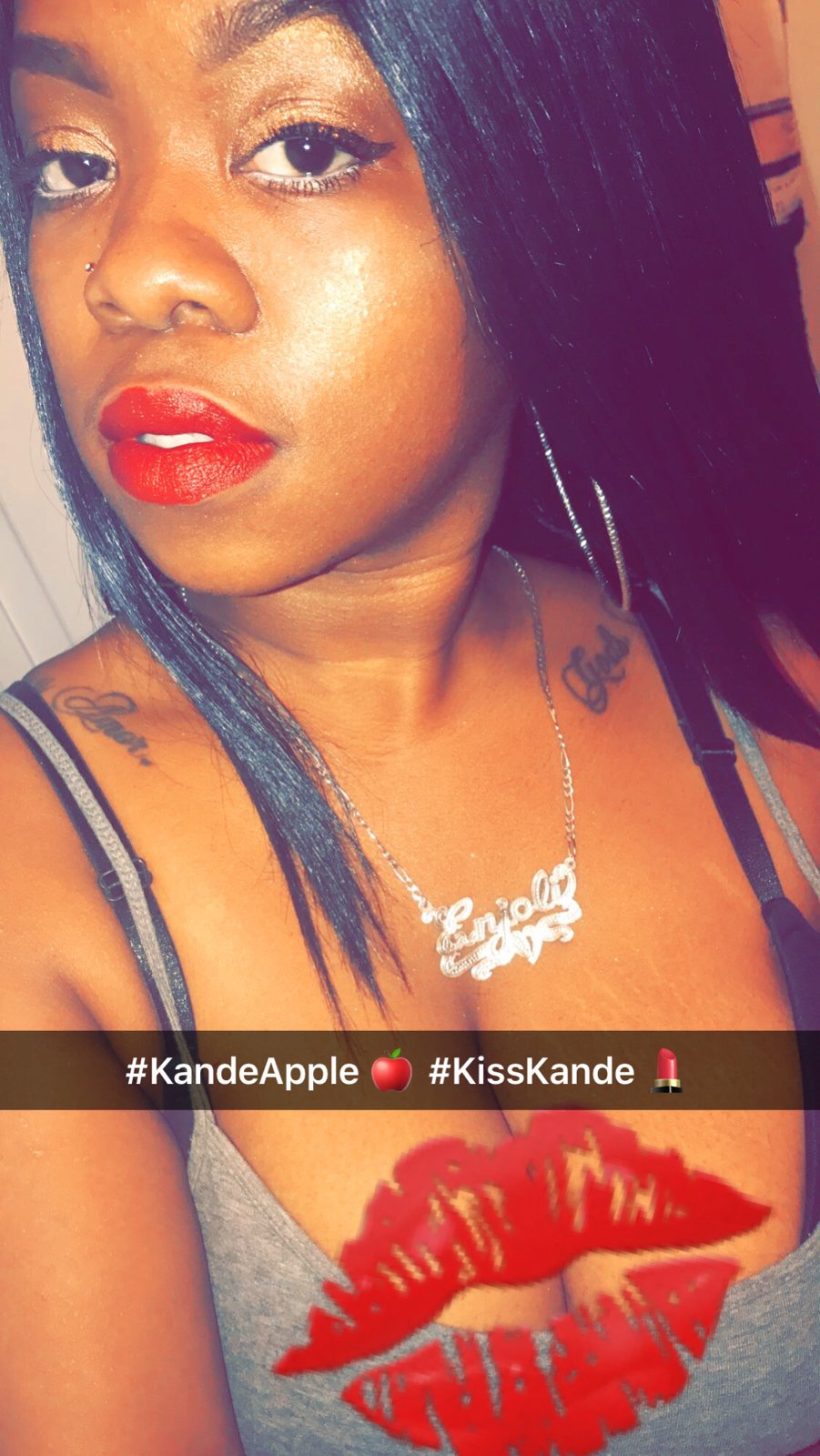 Image of Kande Apple Red 🍎✨