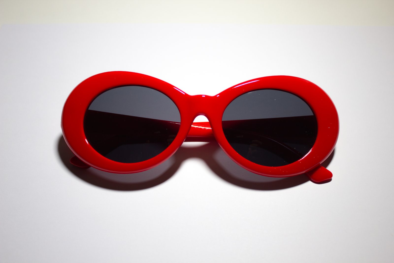 red clout glasses