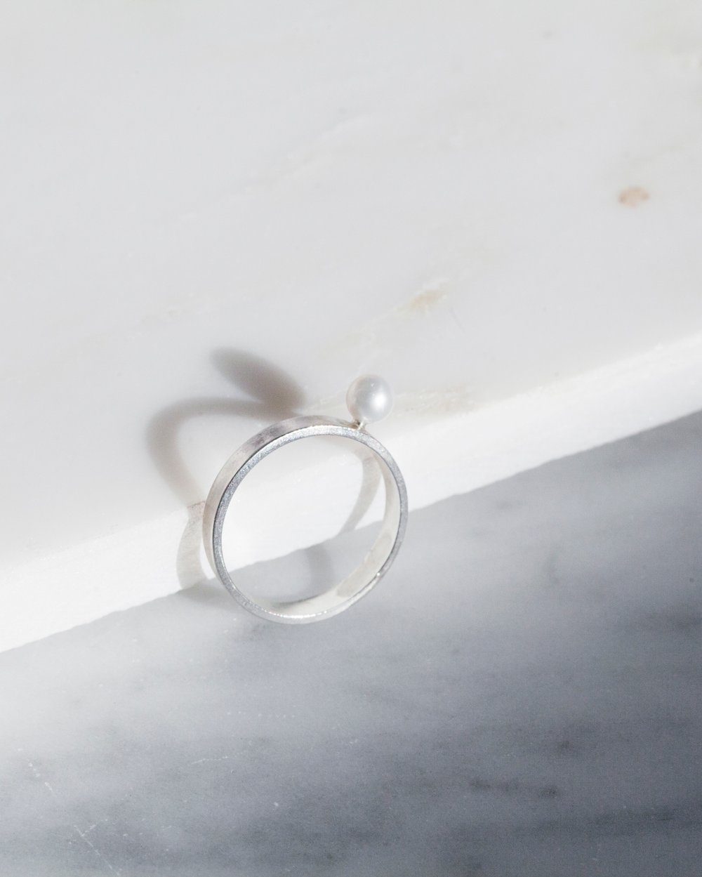 Image of Floating Pearl Ring