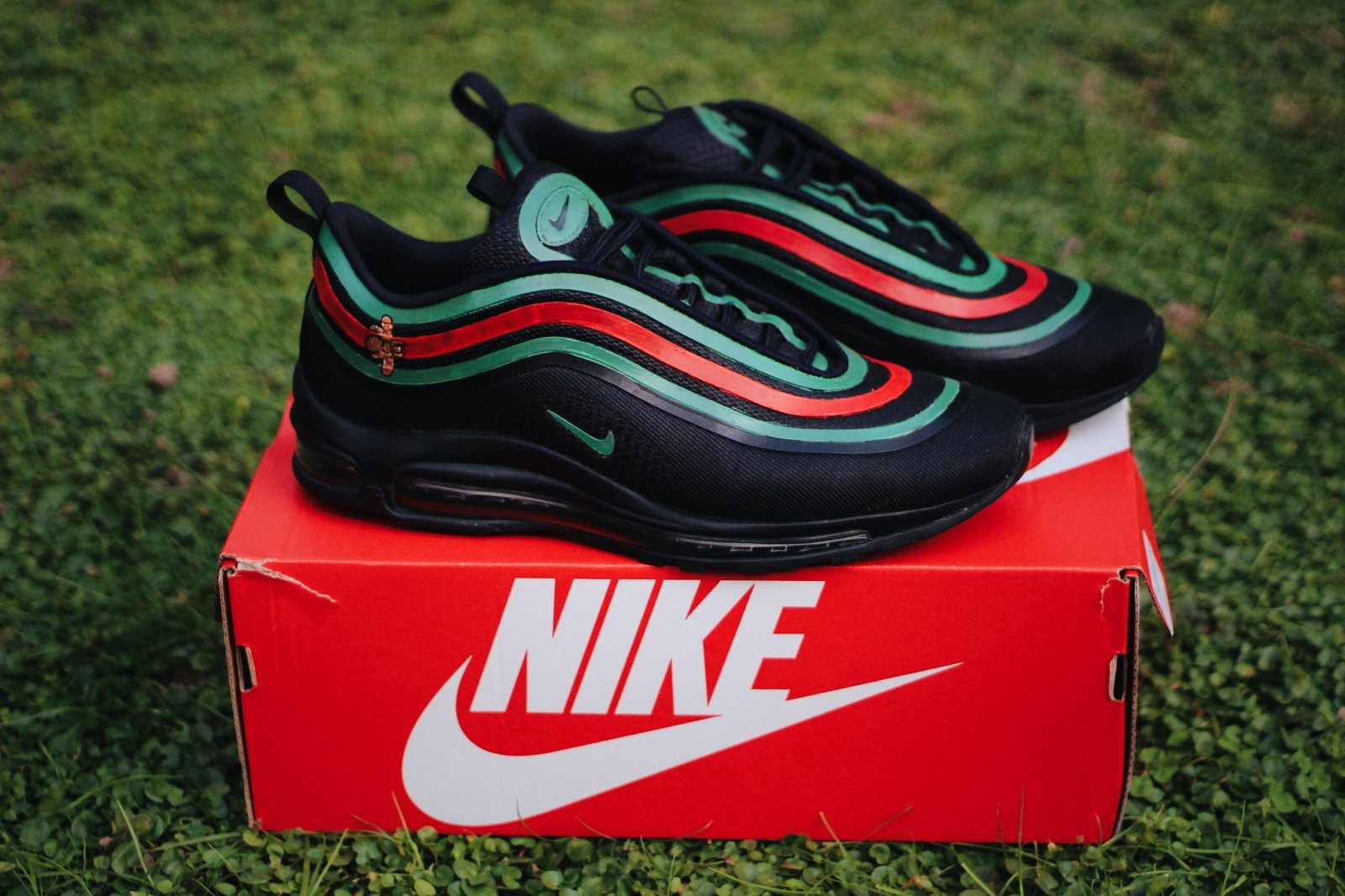 NIKE AIR MAX 97 TRIPLE BLACK X GUCCI 