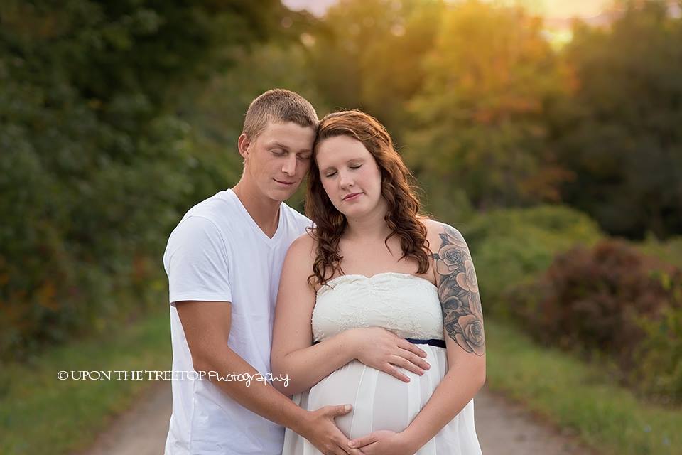 Image of Maternity Session *RETAINER*