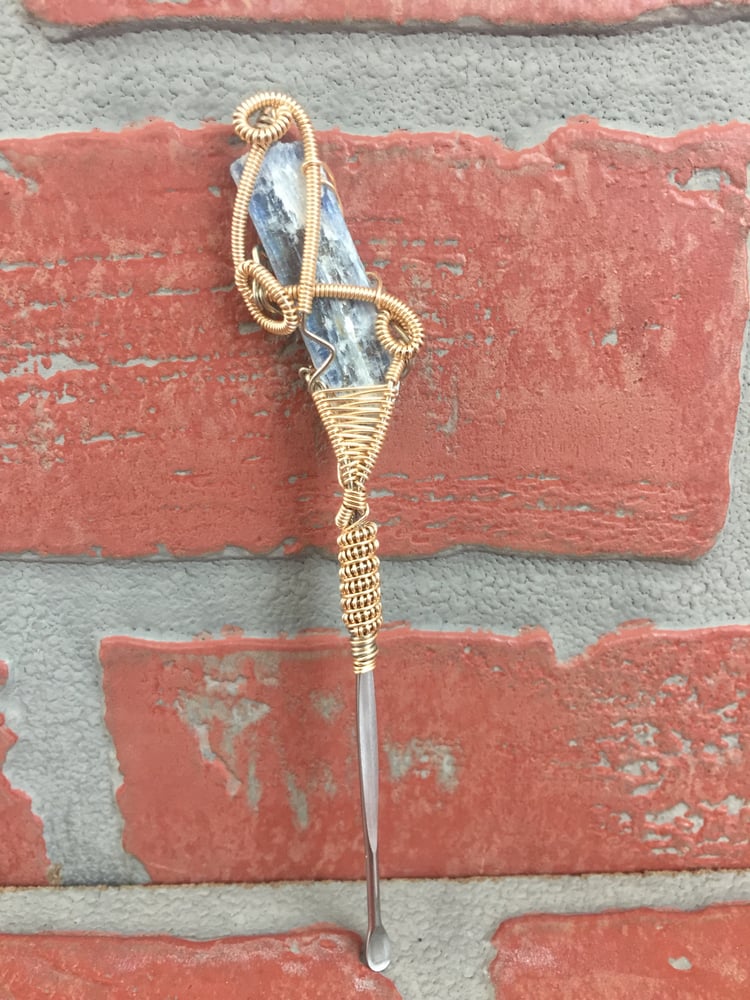 Image of Blue Kyanite Wrapped Dabber Wand