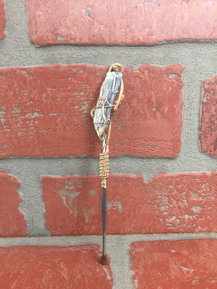 Image of Blue Kyanite Wrapped Dabber Wand