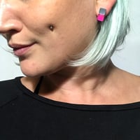 Image 2 of Náušnice Double round sque grey & color