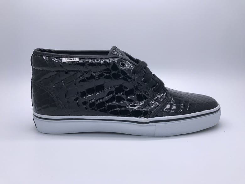 Image of VANS CHUKKA BOOT LX