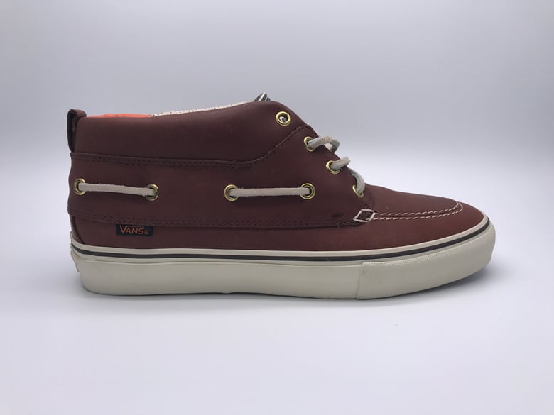 Image of VANS CHUKKA DEL BARCO LX