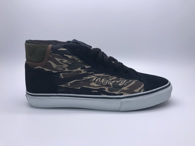 Image of VANS MID SKOOL "S"