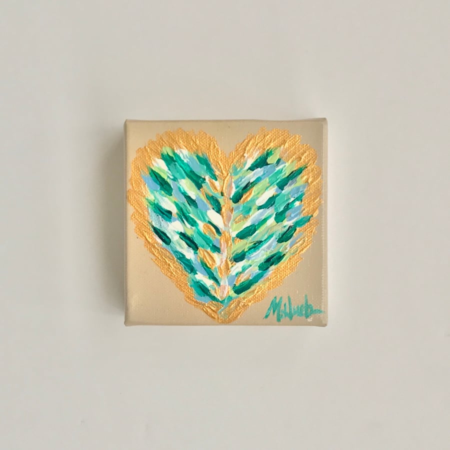 Image of Mini Emerald Prayer Heart