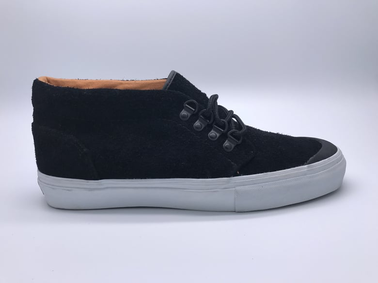 Image of VANS CHUKKA BOOT SIERRA LX
