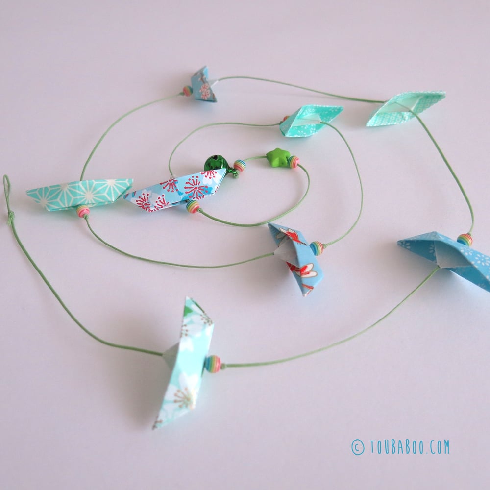 Image of Guirlande origami bateaux menthe et bleus