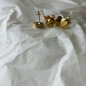 22ct Gold Vermeil Mini Uisce Stud 