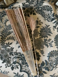 Image 3 of Grand éventail en dentelle et soie peinte, Fin 1800