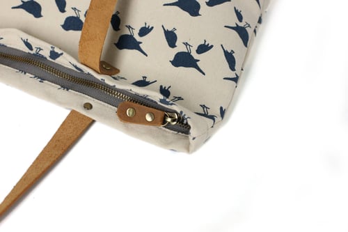 Image of Handmade Canvas Tote Bags with Leather Trimming, Shopper Bags, Ladies Handbags 14050