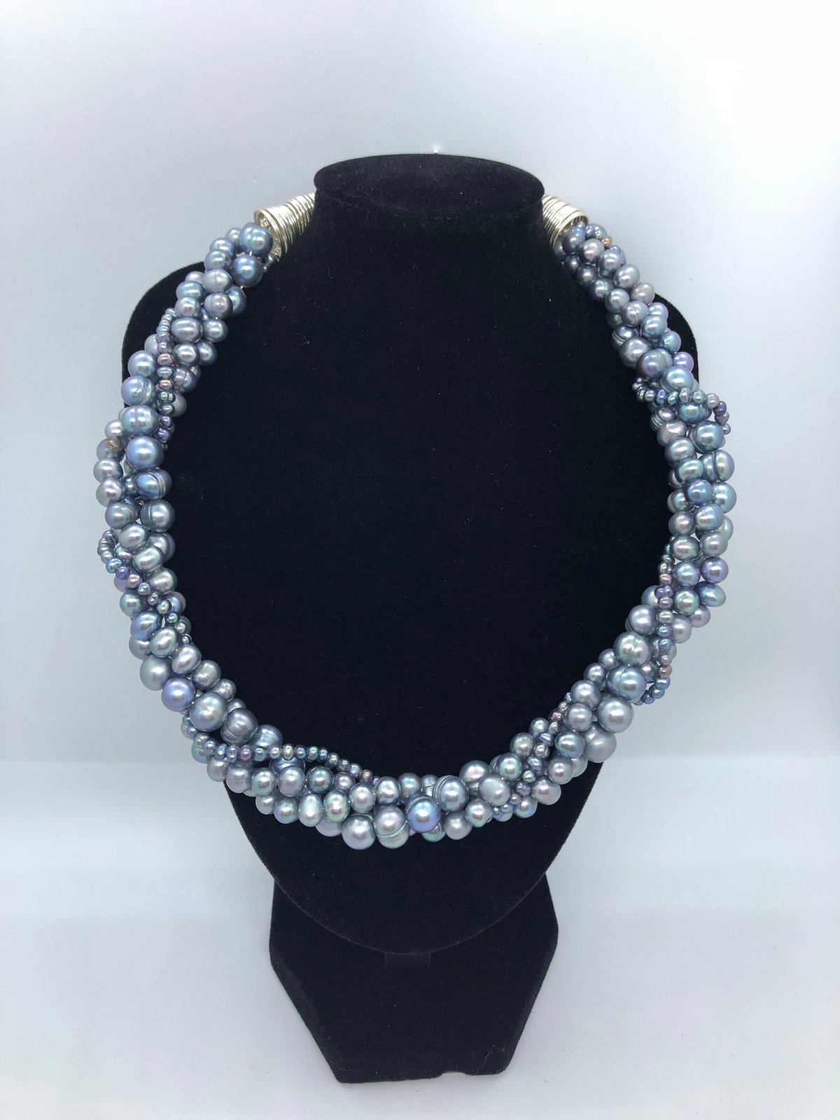 3 strand twisted pearl necklace