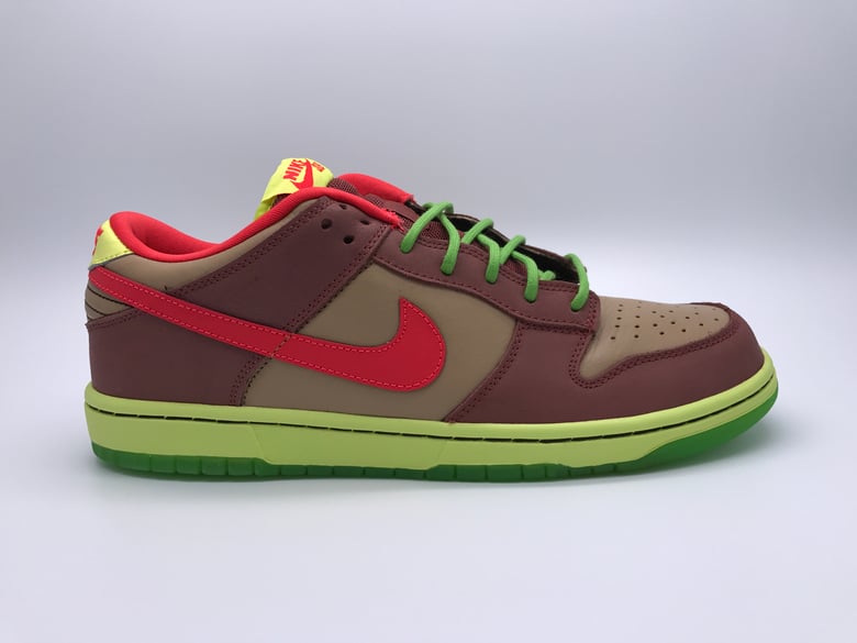 Image of NIKE DUNK LOW PREMIUM SB "TOXIC AVENGER"