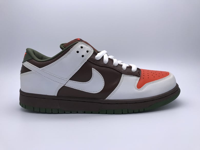 Image of NIKE DUNK LOW PRO SB "OOMPA LOOMPA"