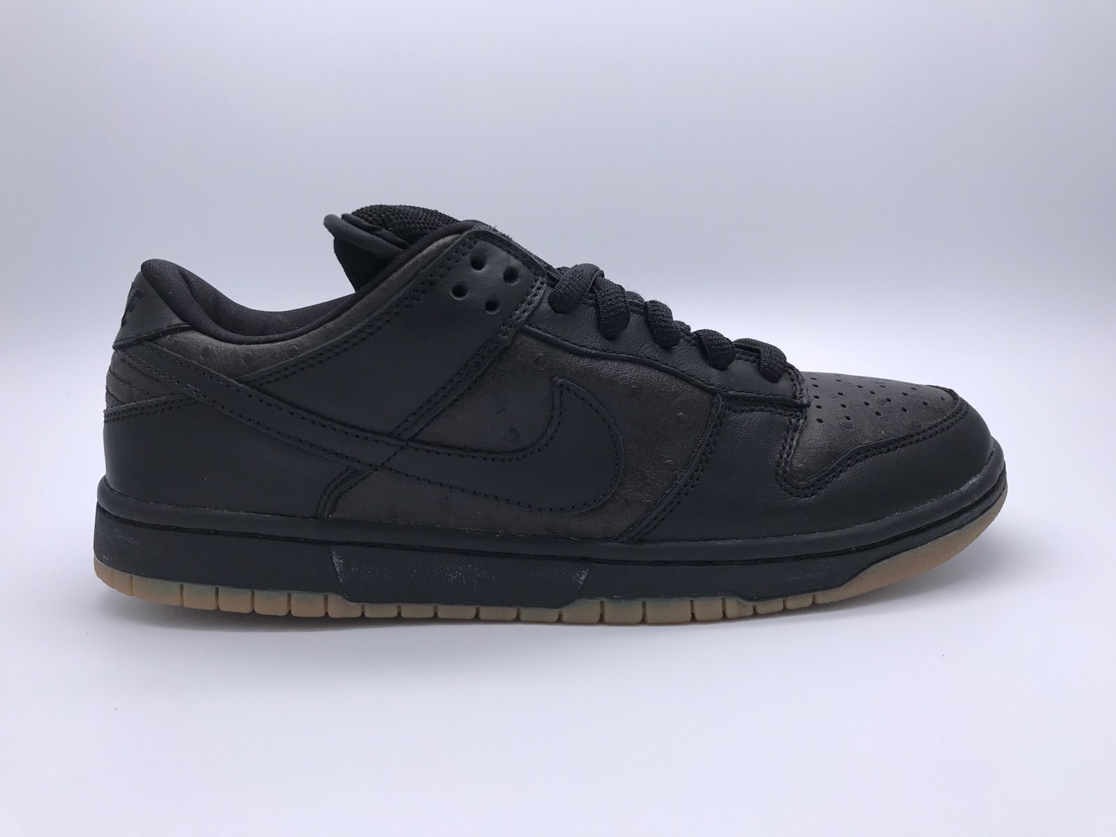 nike dunk sb ostrich