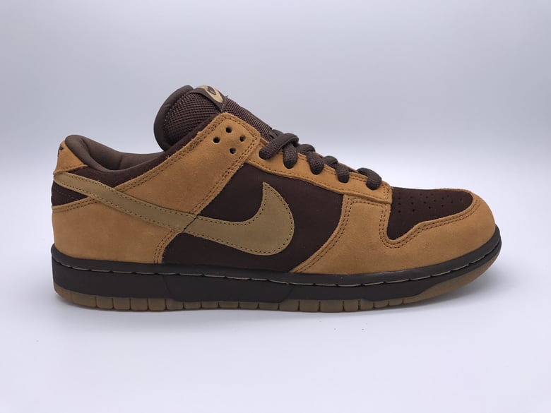 Image of NIKE DUNK LOW PRO SB "BROWN PACK"