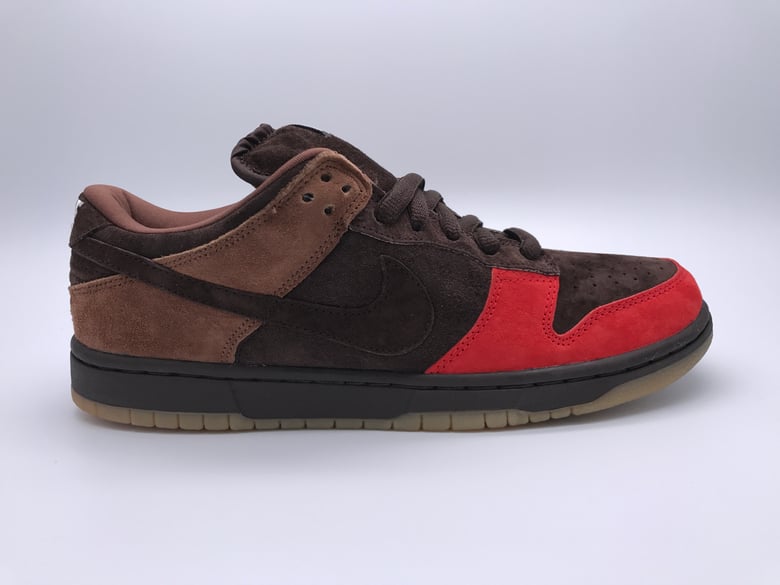 Image of NIKE DUNK LOW PRO SB "BISON"