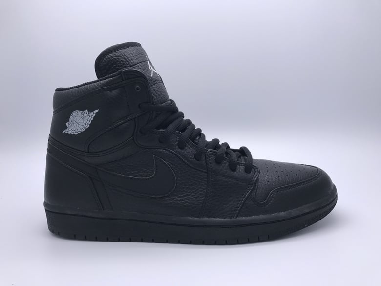 Image of AIR JORDAN 1 (2001 ADDITION)