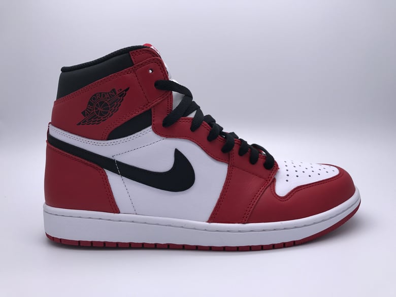 Image of AIR JORDAN 1 RETRO HIGH OG "CHICAGO"