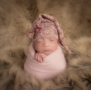 Image of NB Dusty Pink Scalloped Lace Sleepy Cap