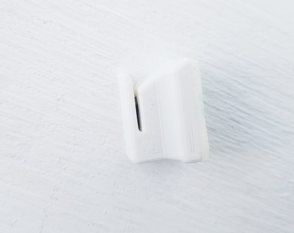 Image of Single Stringblade White