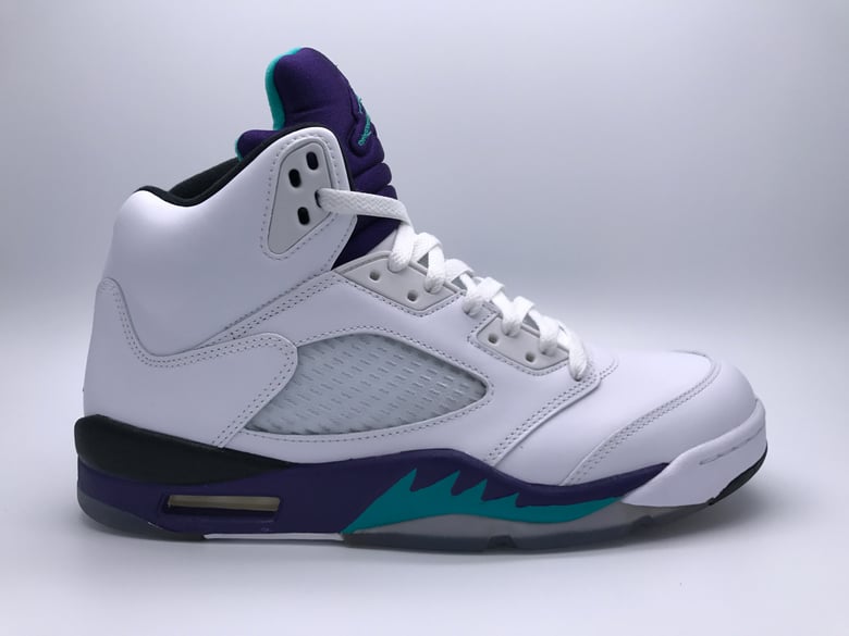 Image of AIR JORDAN 5 RETRO "GRAPE"