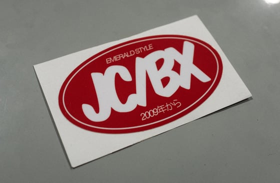 Image of Juicebox "Emerald" Red Oval