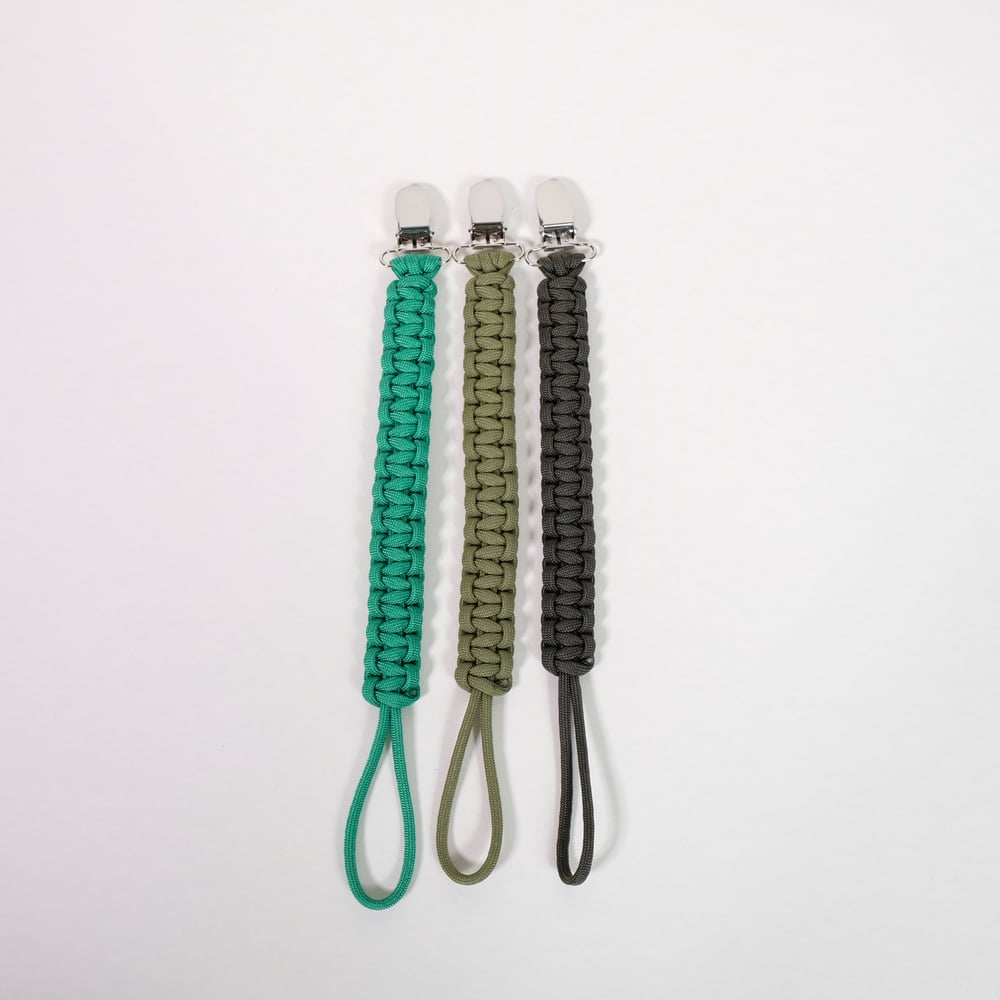 Paracord pacifier clips (greens)