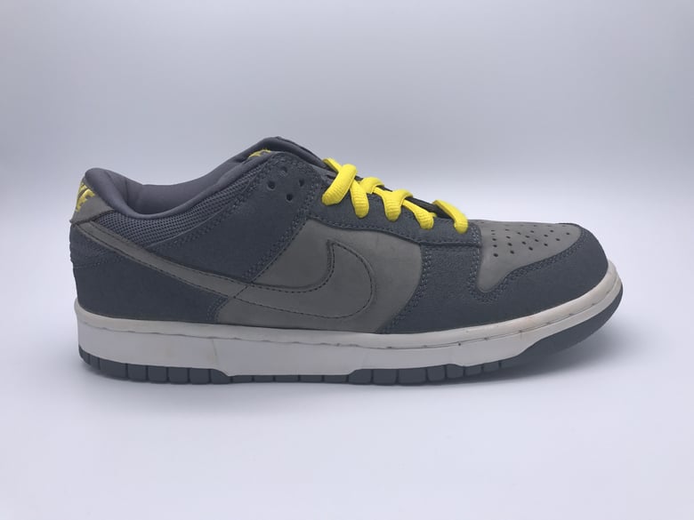 Image of NIKE DUNK LOW PRO B (LIGHTNING)