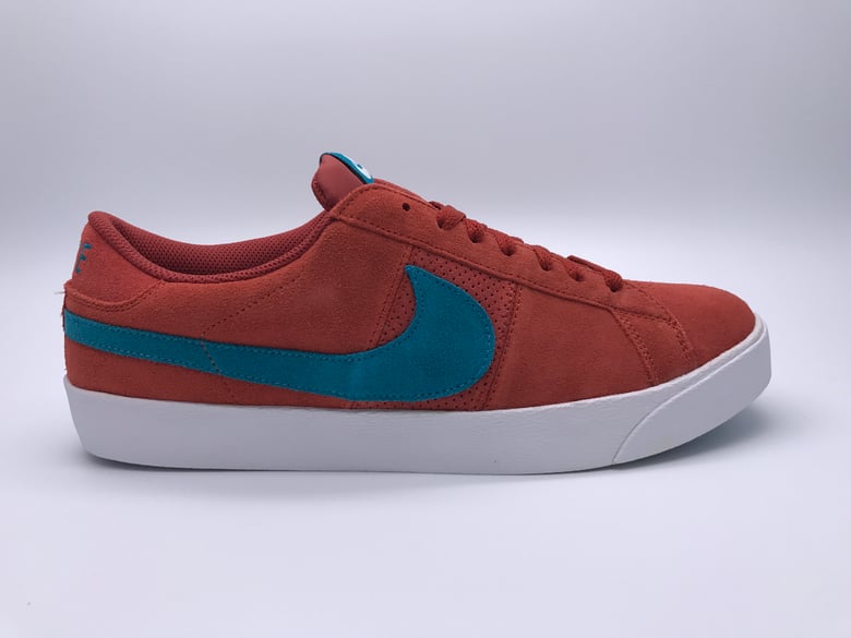 Image of NIKE BLAZER LOW SB CS