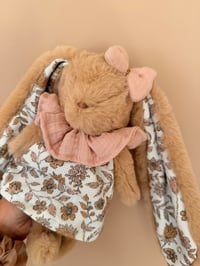 Image 6 of DOUDOU 26 CM ET SA TENUE FLEURI INDIEN AU CHOIX 