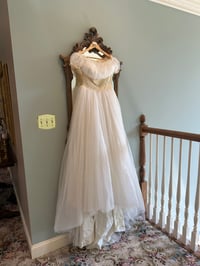Image 13 of 1950s Goddess Gown