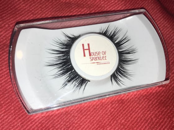 Image of ‘Queen’ Mink Eyelashes