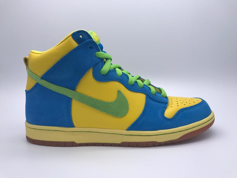 Image of NIKE DUNK HIGH PRO SB "MARGE SIMPSON"
