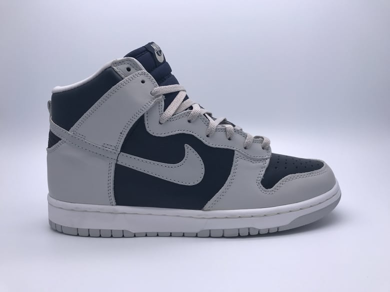 Image of NIKE DUNK HIGH LE "REVERSE GEORGETOWN"