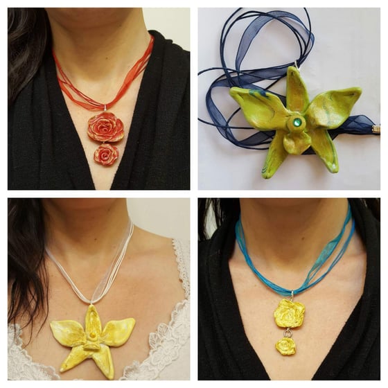 Image of Flower necklaces