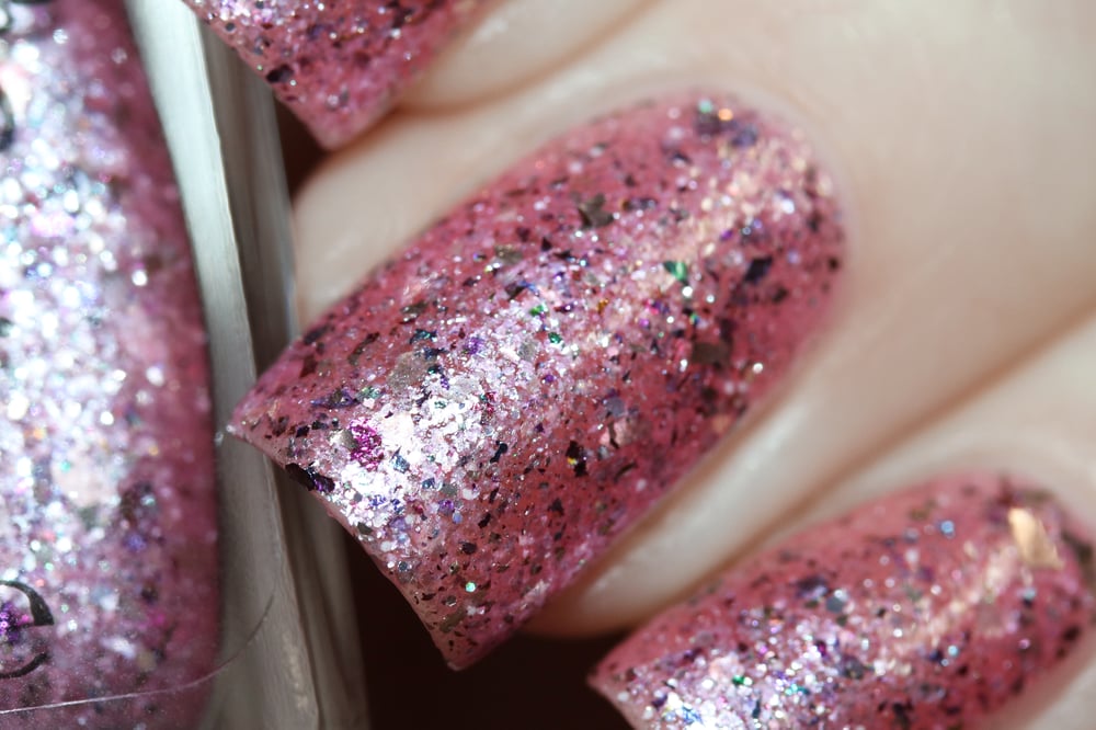 Image of ~Whippersnapper~ pale pink chrome w/multichrome & silver flakes and a dash of glitter!