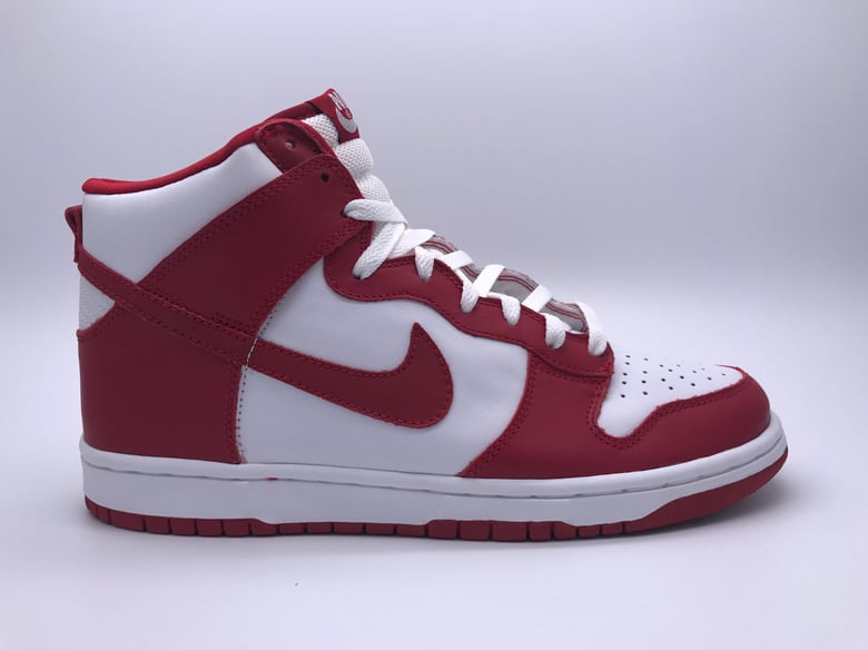 Image of NIKE DUNK HIGH (ST. JOHN'S)