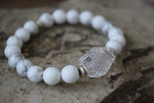 Image of Clear Crystal Howlite