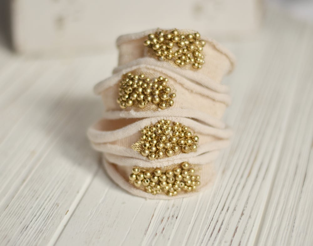 Image of Gold pearls headband