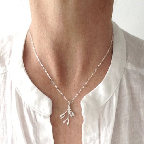 Image of Mistletoe necklace