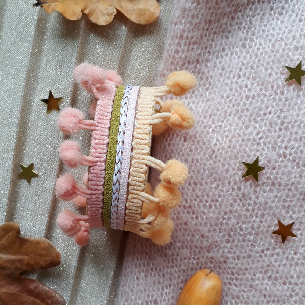 Image of Bracelet *femme* - manchette pompons : rose et beige