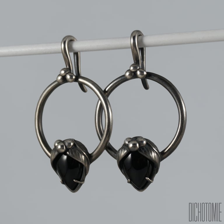 La Belladonna Ear Weights Black Onyx Image 3