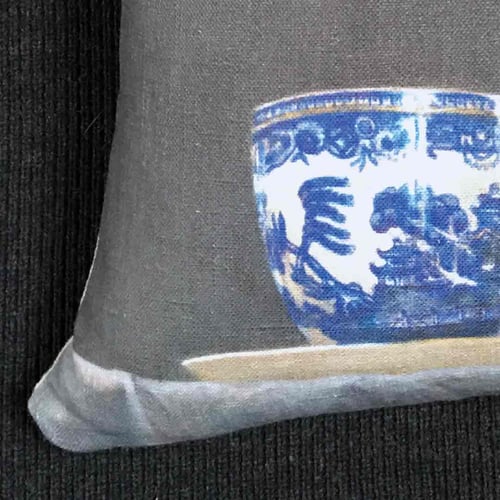 Image of Linen Alighting Cushion